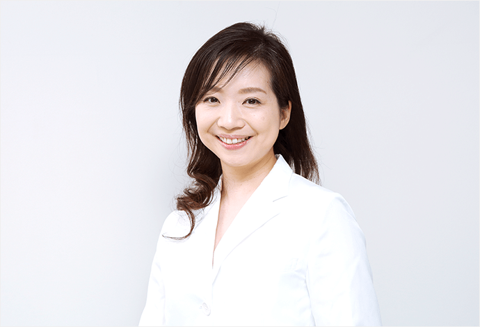 院長 歯学博士 岡崎雅子